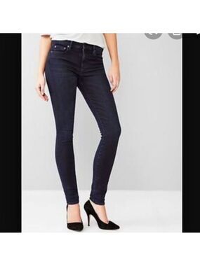 Gap resolution true skinny dark wash jeans size 25